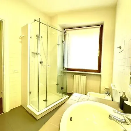 아파트 Domus - Ampia Moderna Casa Su 2 Piani Nel Cuore Di *