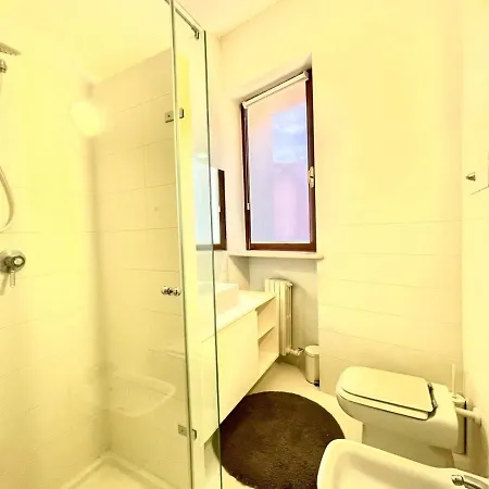 Domus - Ampia Moderna Casa Su 2 Piani Nel Cuore Di *