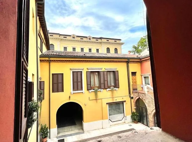 Διαμέρισμα Domus - Ampia Moderna Casa Su 2 Piani Nel Cuore Di