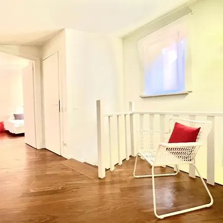 Domus - Ampia Moderna Casa Su 2 Piani Nel Cuore Di Apartment Verona